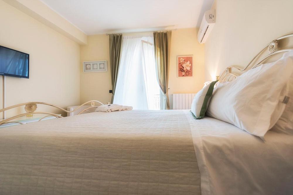 Bed and Breakfast San Pietro à Noto Extérieur photo